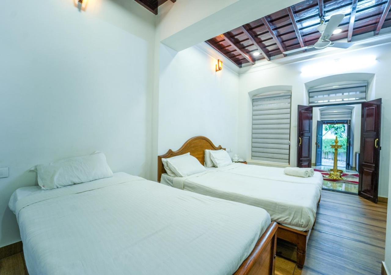 Pop Tavern Kovalam Beach Villa By Voye Homes Luaran gambar