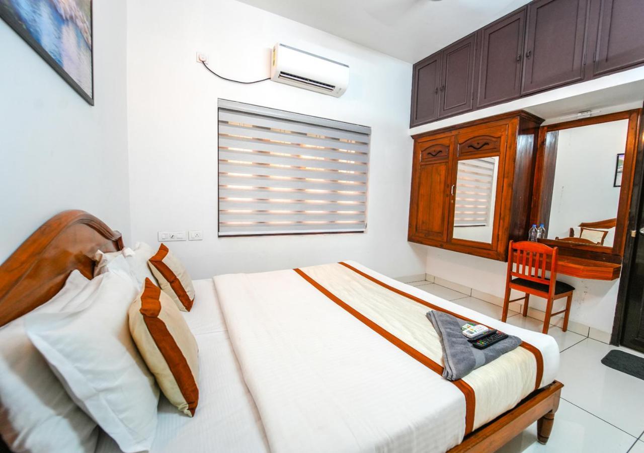 Pop Tavern Kovalam Beach Villa By Voye Homes Luaran gambar
